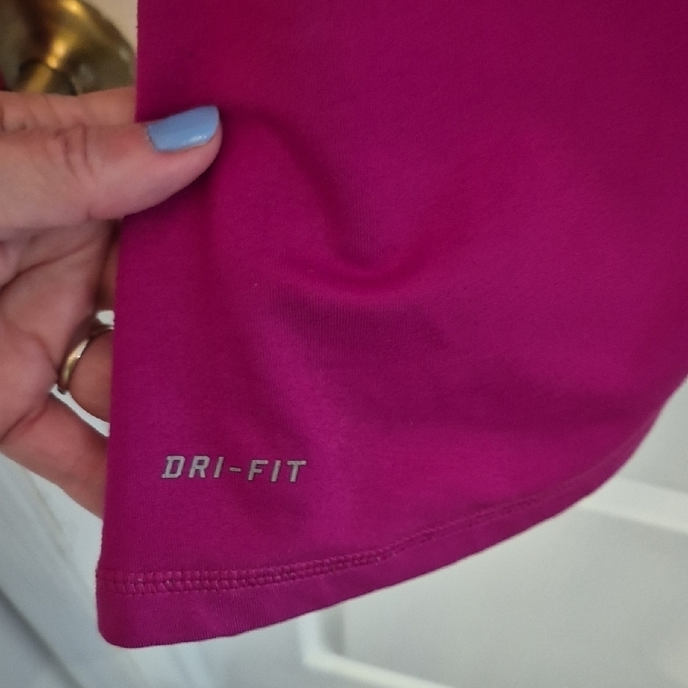 Nike Pro Dry Fit Pink And Purple Half-Zip Pullover - Picture 4 of 10